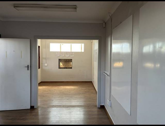 INDUSTRIAL PROPERTY TO RENT IN PAARDEN EILAND